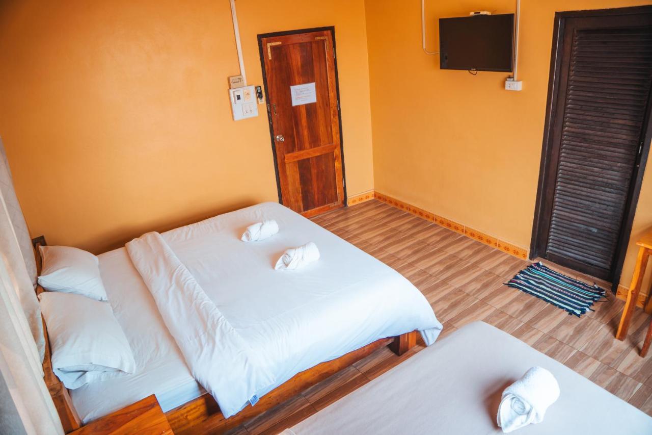 Vang Vieng Sunset Guesthouse & Restaurant Exterior foto